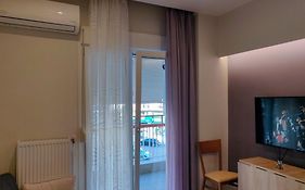 Luxury Suites With King-Sized Bed